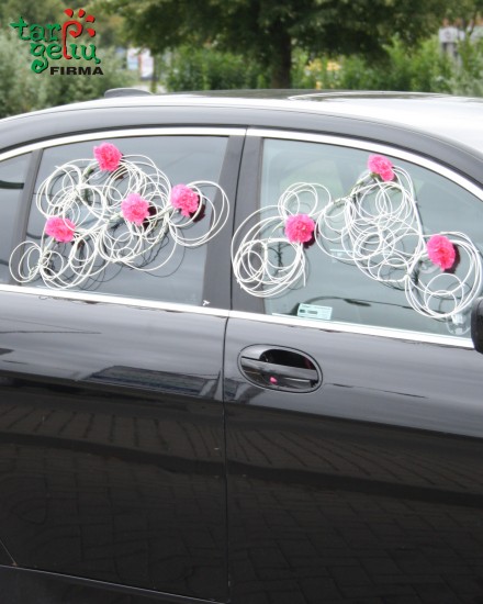 Butonjerė iš rožės