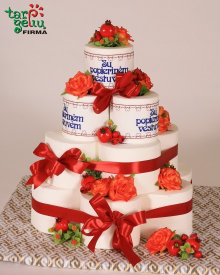 Popierinių vestuvių tortas
