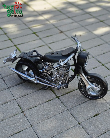 Suvenyras MOTOCIKLAS iš metalo detalių