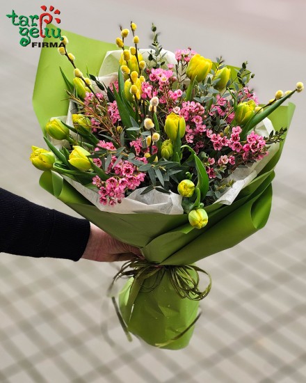 Puokštė ROMANTIKA + dovana