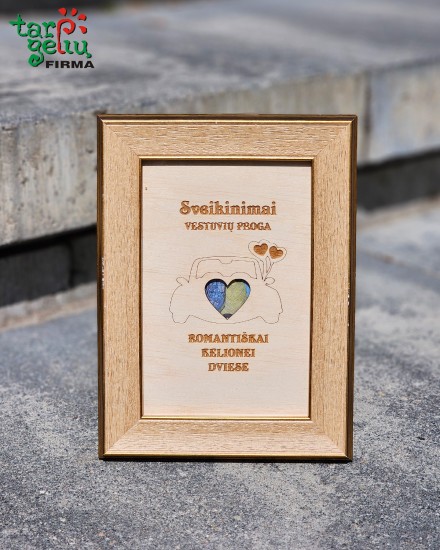 Rašiklis odiniame dėkle