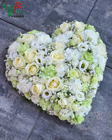 Gedulinga kompozicija "Gėlių širdis"