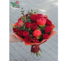 Rožių ir bijūnų puokštė 