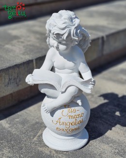 "Gimtų namų ir tėvų angelas sargas"