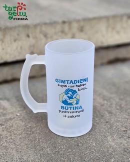 Matinio stiklo bokalas su užrašu