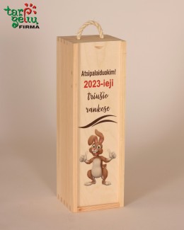 Vyno dėžė "2023-ieji triušio rankose"
