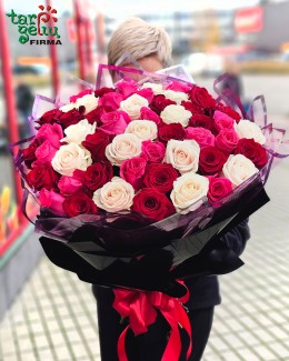 "Trijų spalvų magija"