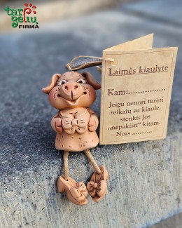 Laimės kiaulytė