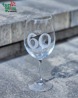 Graviruota jubiliejinė vyno taurė