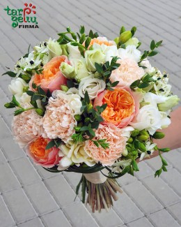 Vestuvinė puokštė su bijūninėmis rožėmis
