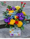 Spalvinga gėlių kompozicija „Mylimiausiai Mamai“