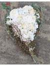 Vėlinių kompozicija "Balta širdis"