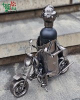 Laikiklis buteliui "Motociklininkas"