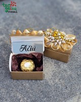 Dovanėlė su saldainiu "Roche Ferrero"