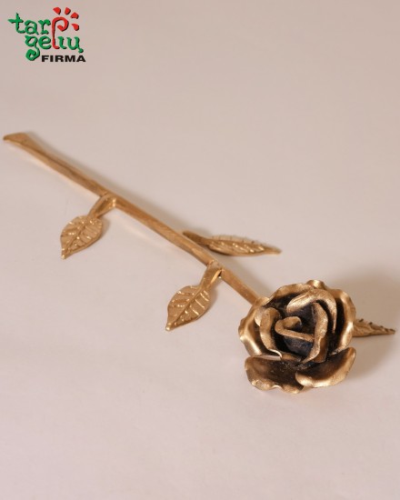 Rožė iš metalo 