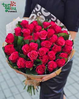 Букет из розовых роз