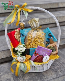 Velykinis krepšelis šeimai