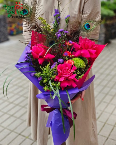 Popular bouquet of roses