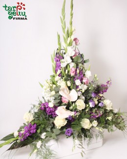 Elegant funeral arrangement