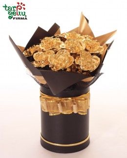 Box with golden roses