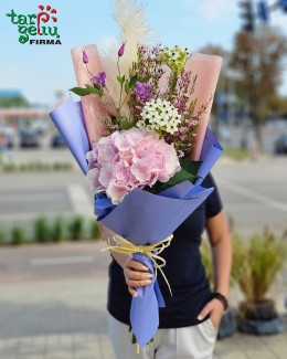 Bouquet of hydrangeas