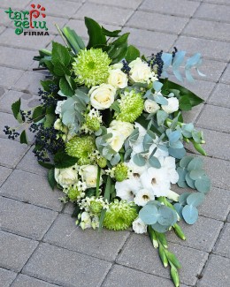 Funeral bouquet of roses