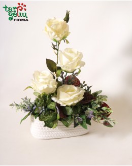 Mini arrangement of the urn