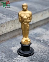 Oscar statuette